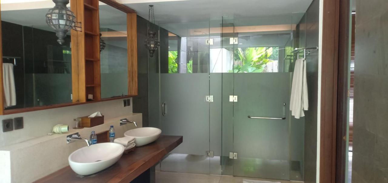One-Bedroom Pool Villa One-Time Floating