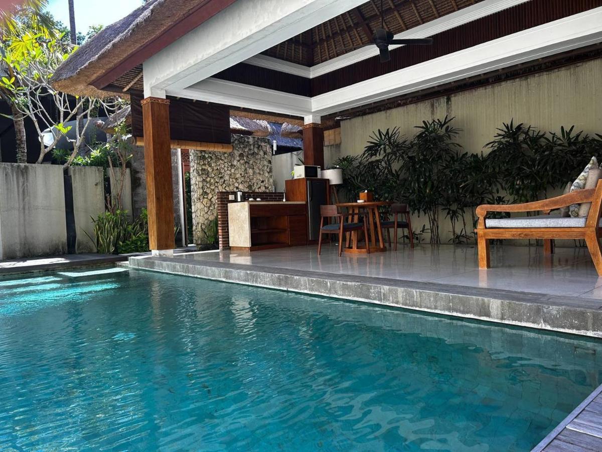 Deluxe Pool Villa One-Time Floating